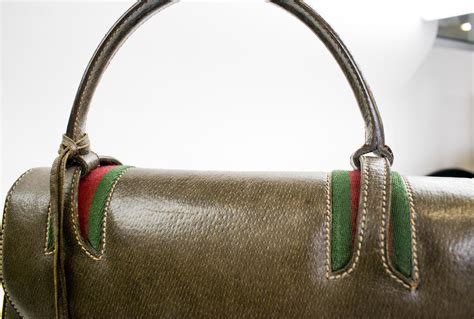 Gucci for Sale in Online Auction 